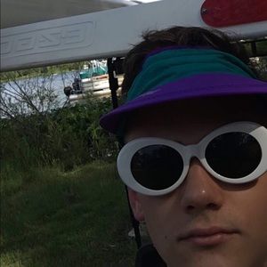 Meet your Posher, Alex